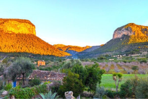 The mountains of Mallorca. Meditation and Leadership retreats with Juan Alvarez.